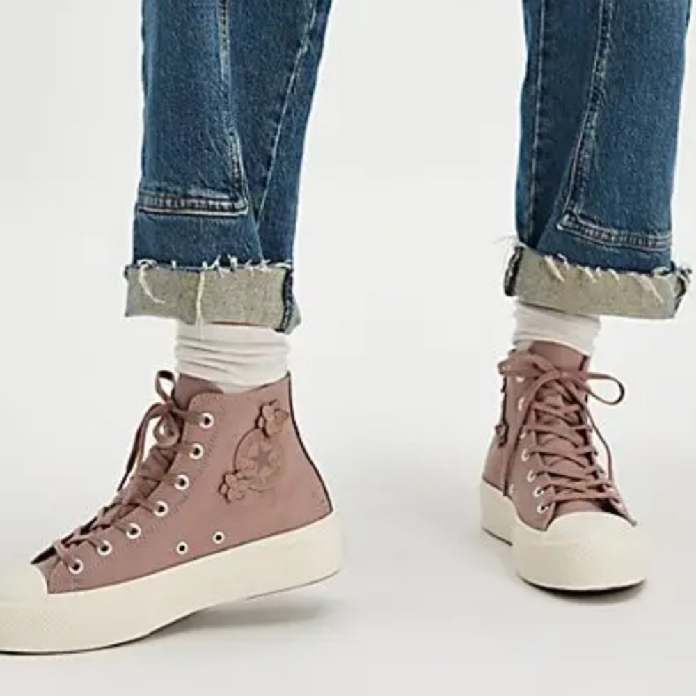 Converse Canvas Platform Chuck Taylor High-Top Sneakers - Dusty Rose - Picture 2 of 7